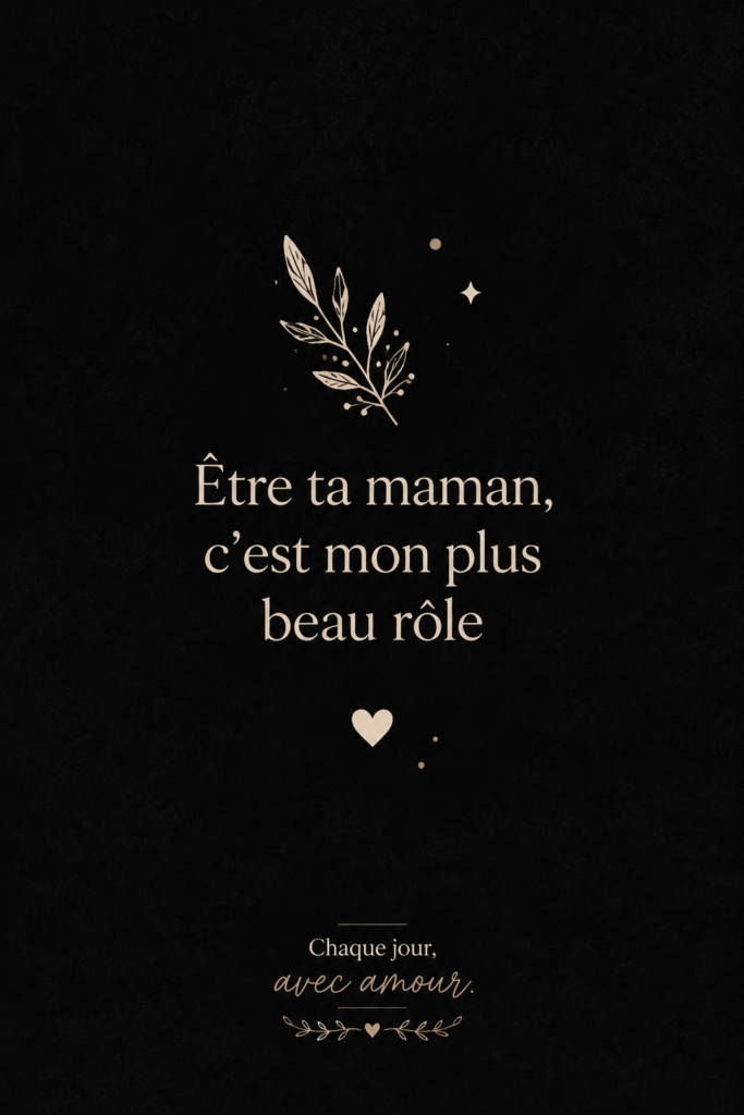 Une mère et son enfant s'éclatent dans un parc, illustrant la beauté de la maternité.
