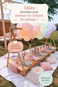 Enfants s'amusant avec des jeux lors d'un mariage en extérieur.