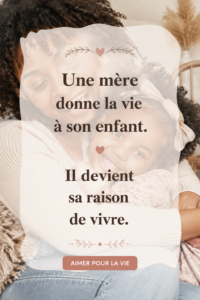 Une mère regardant son enfant avec amour et tendresse, symbolisant la profonde connexion entre eux.